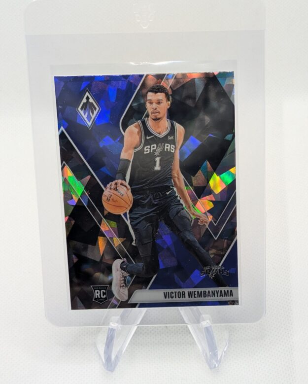 Victor Wembanyama 2023-24 Panini Phoenix Fire & Ice Cracked Ice Rookie Card #256